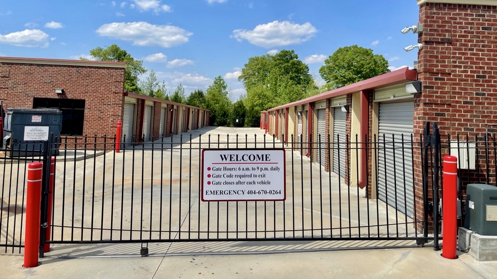 Secure gate access in Tyrone, GA